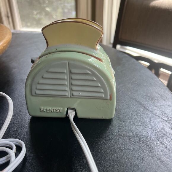 Scentsy Morning Toast Wax Melt - Picture 5 of 6